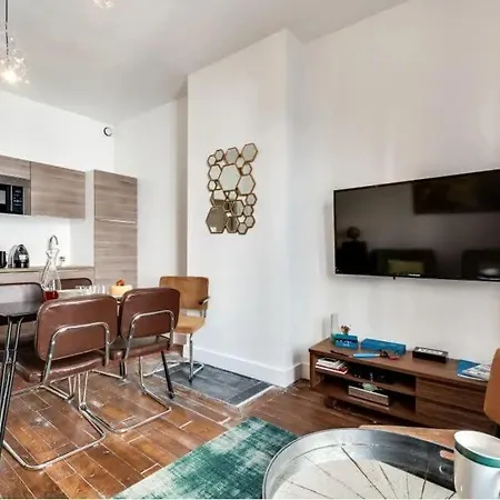 Apartment Renovated 2bd Next To Jardins Du Luxembourg Paris