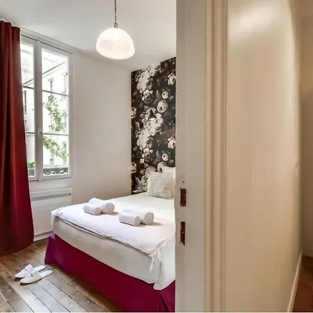 Apartment Renovated 2bd Next To Jardins Du Luxembourg Paris